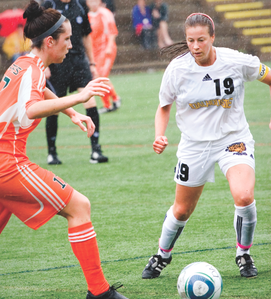 Tigers vs. Capers. Photo by Rob Grandy.