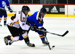 Men's hockey lose out. Photo by Martina Marien.