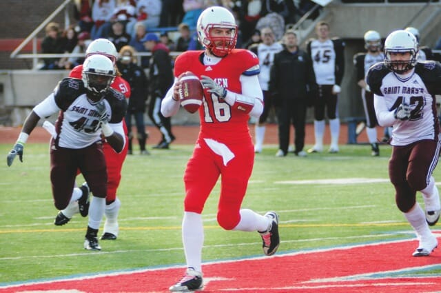 Acadia football. By Eric Cederberg, Acadia Athletics.