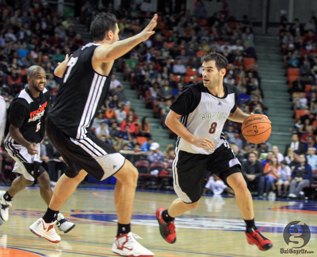 Fans came out to watch point guard Jose Calderon and the Raptors compete in an intrasquad game. (Bryn Karcha photo)