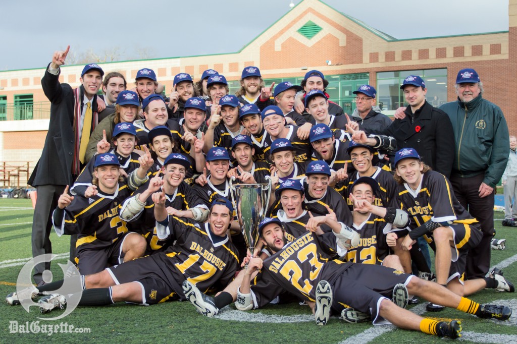 The championship team photo is becoming familiar for Dal lacrosse. (David Munro photo)