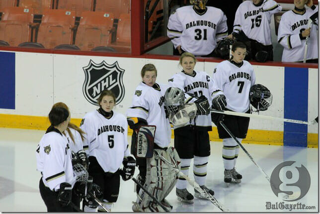 Along with an updated hazing policy, Dalhousie is working on a "reintegration plan" for its women's hockey team. (Richard Lafortune photo)
