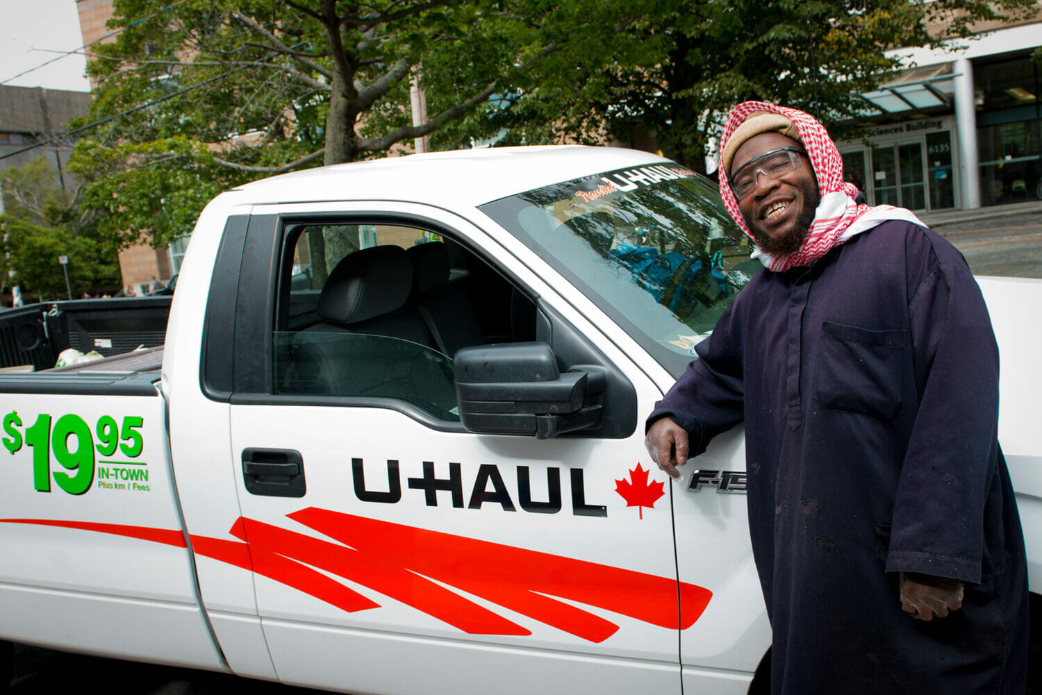 The Dawgmobile's stand in costs the Dawgfather $50 a day (photo by Mel Hattie)