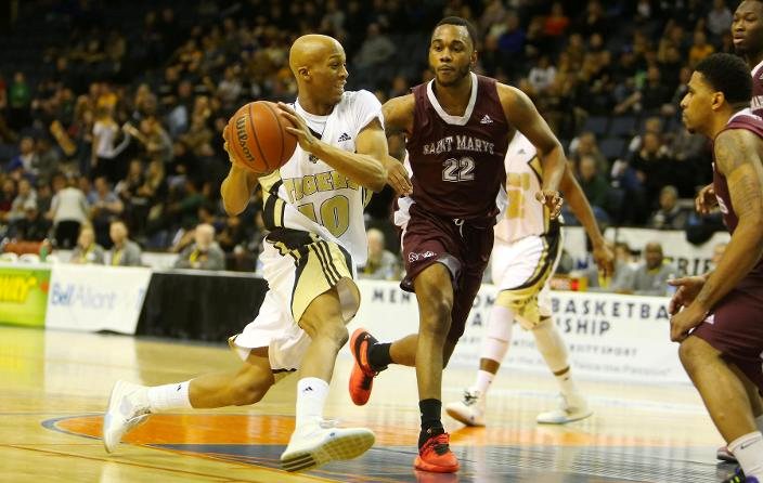 Men’s basketball semifinal