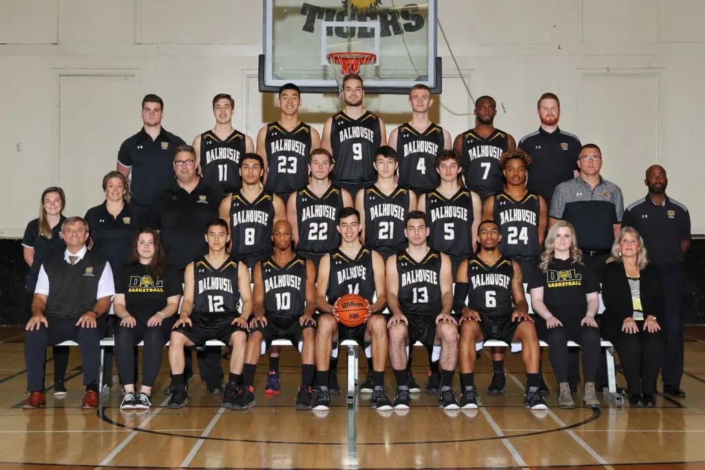 In this image: Dalhousie's men's basketball team.