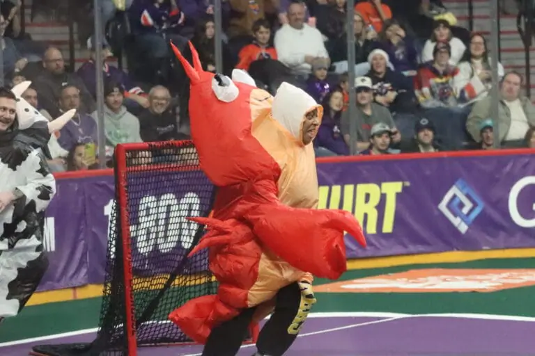 Halifax Thunderbirds downed by Knighthawks at home 10-9
