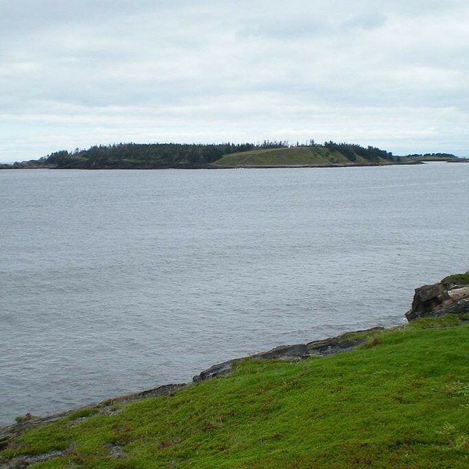 Ironbound Island. (Photo by SimonP via Wikimedia Commons)