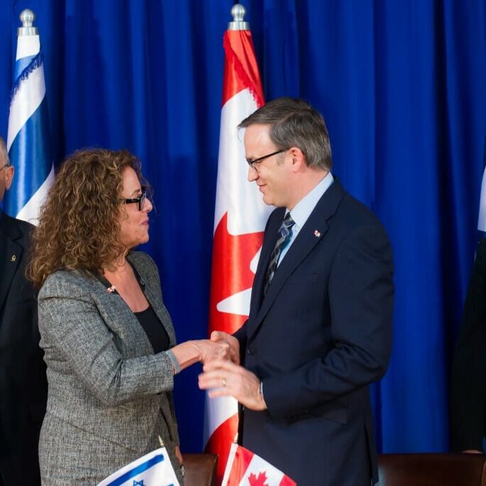 Richard Florizone with Rivka Carmi, president of Ben-Gurion University. (Press photo via Dal)