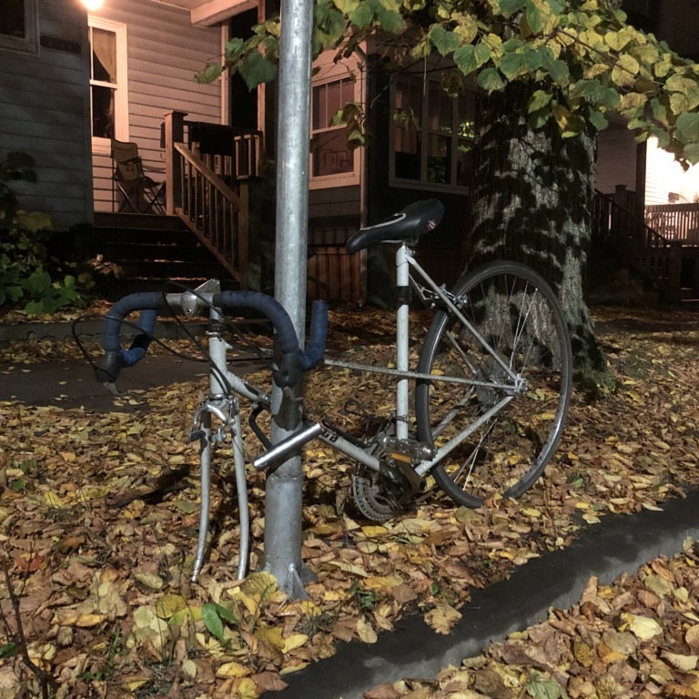 A picked-apart bicycle in Halifax's North End, on Wednesday, Oct. 22, 2025. (Milodar Fowler/The Dalhousie Gazette)