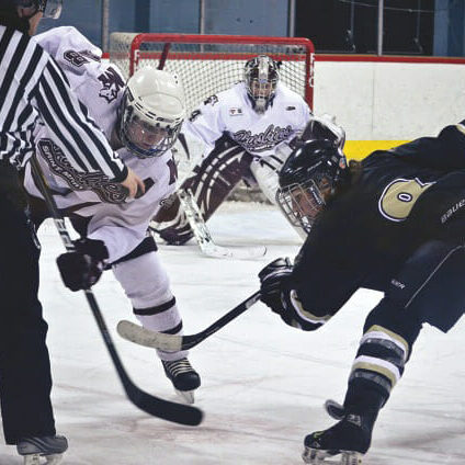 Tigers and Huskies face off. Photo by Calum Agnew