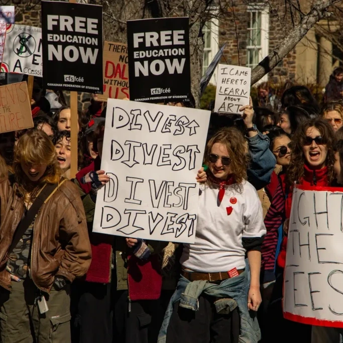 Students rally outside the Henry Hicks Academic Administration Building on Dalhousie University campus in Halifax, Nova Scotia on March 18, 2026. (Lukas Kohler/The Dalhousie Gazette)