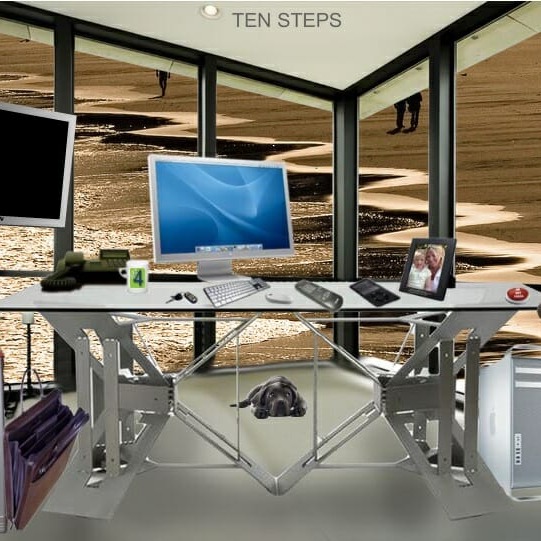 Behold, ur personal office. (Press image)