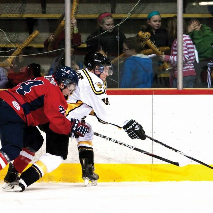 Mens Hockey. Photo by Martina Marien