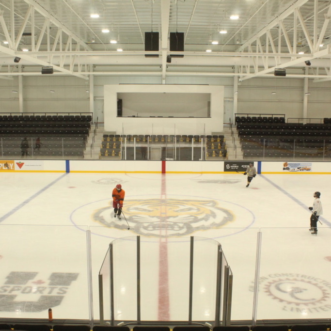 A group of hockey players take the ice at the Oulton-Stanish Centre in Halifax, NS on March 9, 2026. (Ethan Hunt/The Dalhousie Gazette)