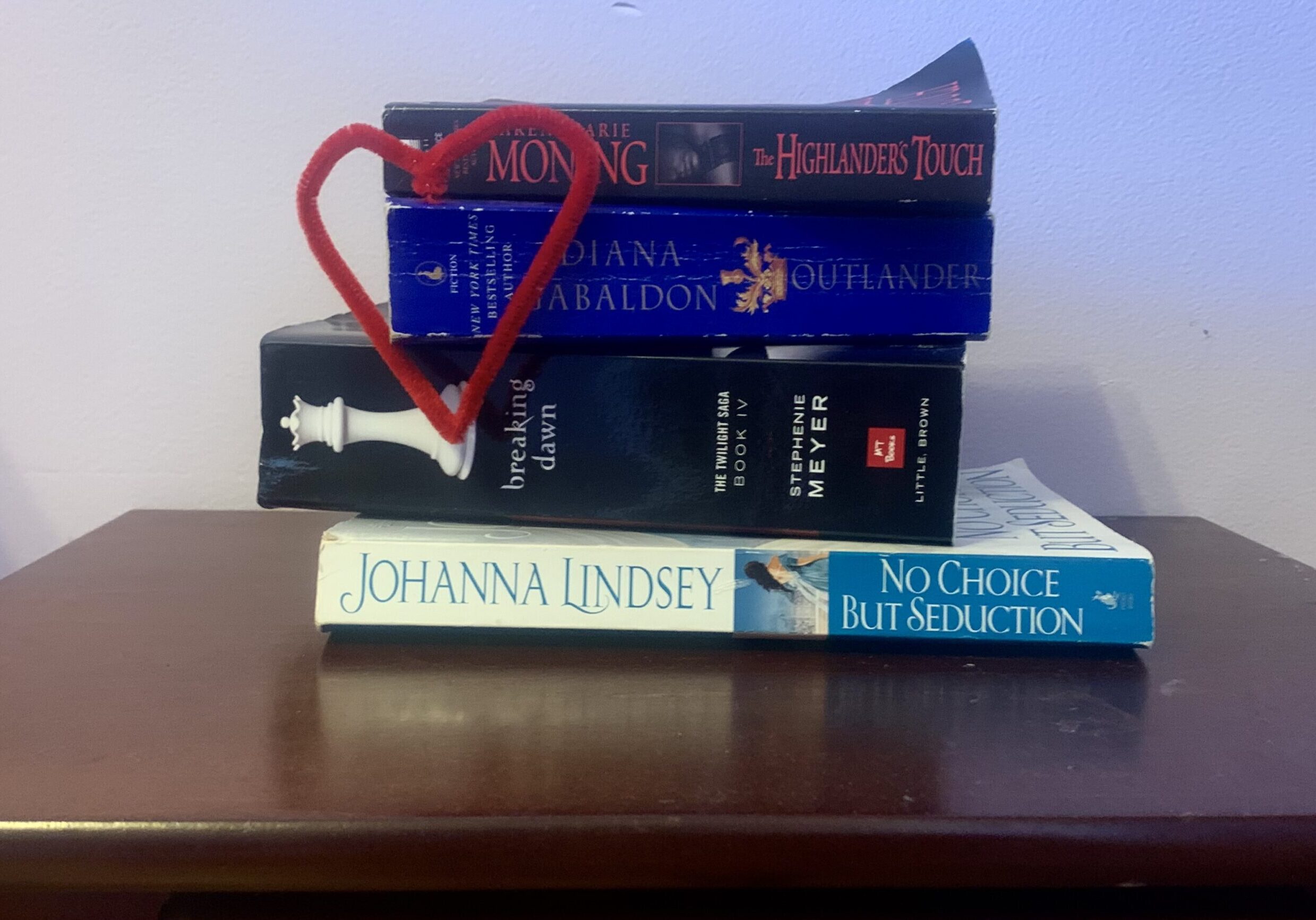 Romance novels and rom coms_MandyKing