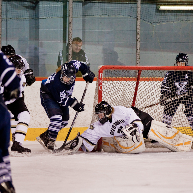 Zoe Zivolak denied 32 shots in Dal's losing effort. Photo by Paul Balite.