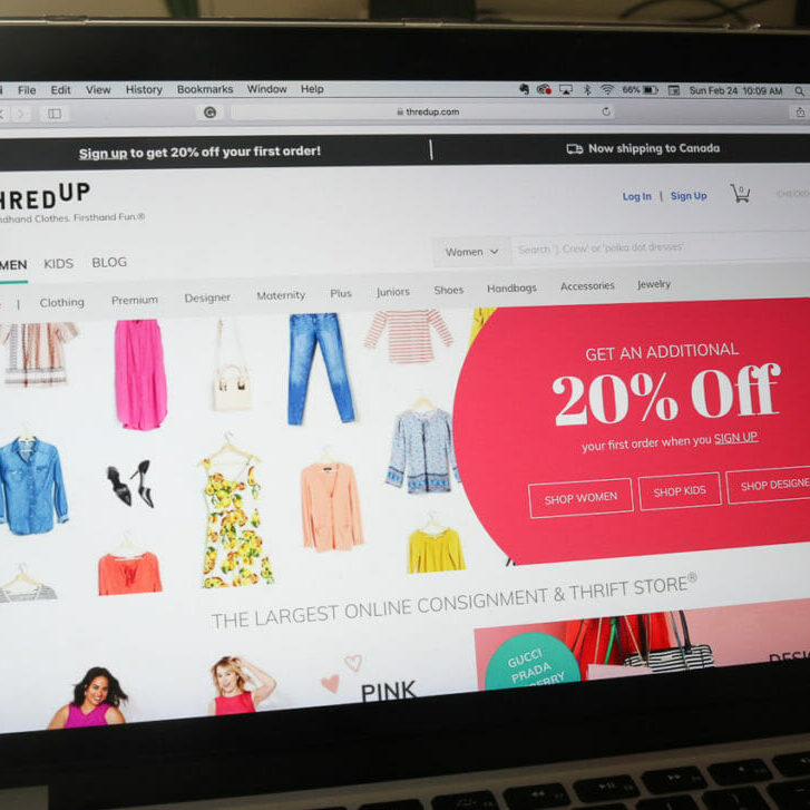 In this image: The homepage of ThredUP.