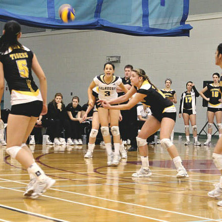Louise Facca, in position for the ball, had 11 kills in Dal's surprising win. Photo by Shauna Brown