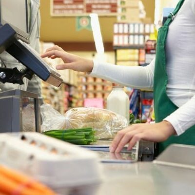 xgrocery-store-cashier.jpg.pagespeed.ic.o-XjPLatec
